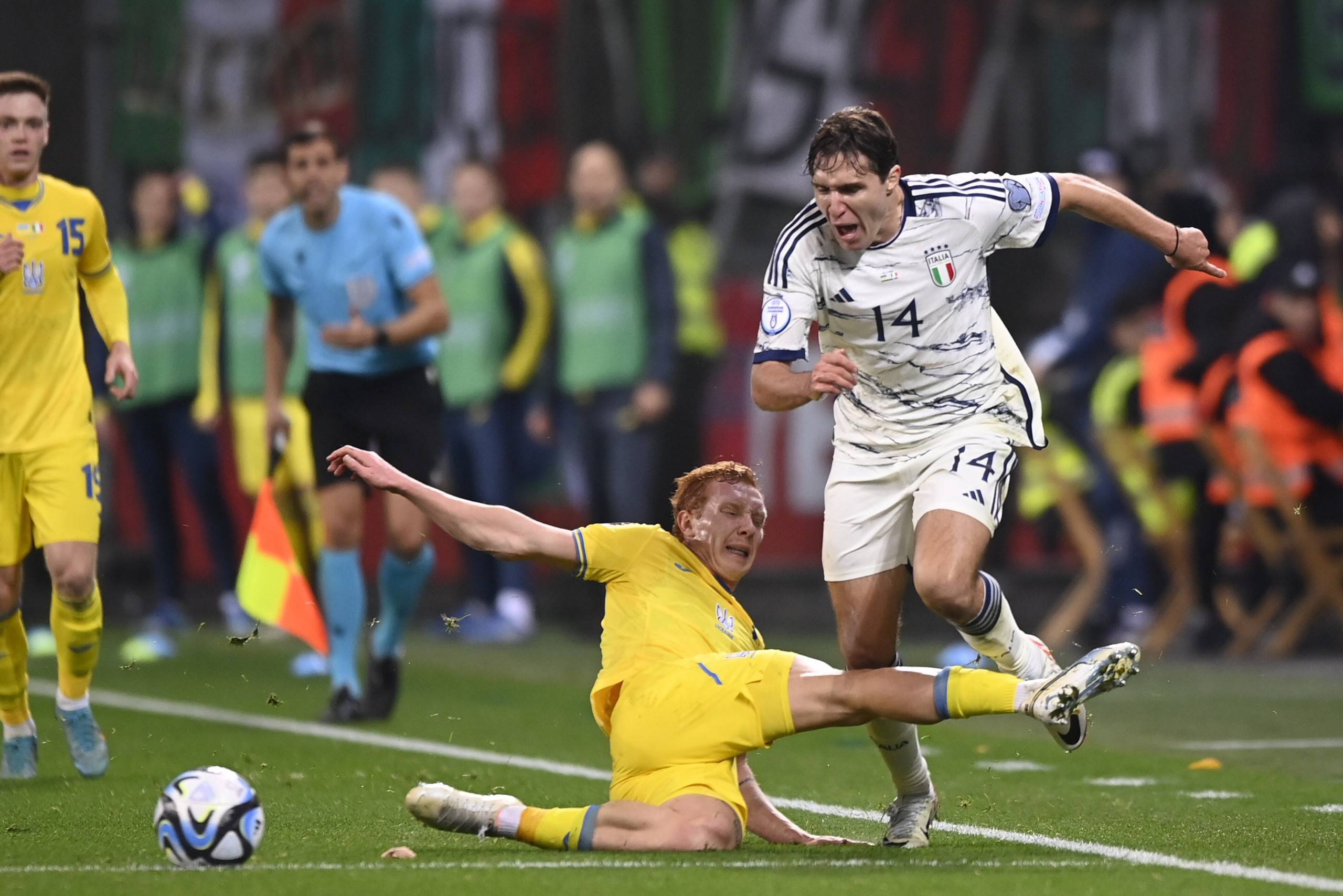 尼斯发布备战花絮；清晨官宣签约；德国杯任务艰巨；医务组通报恢复的简单介绍-kaiyun