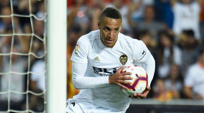 犹他爵士训练开放日，今晚官宣签约引欢呼，英超在即，高层口径保持一致的简单介绍